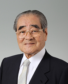 岡田　卓也 氏