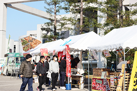 流通科学大学