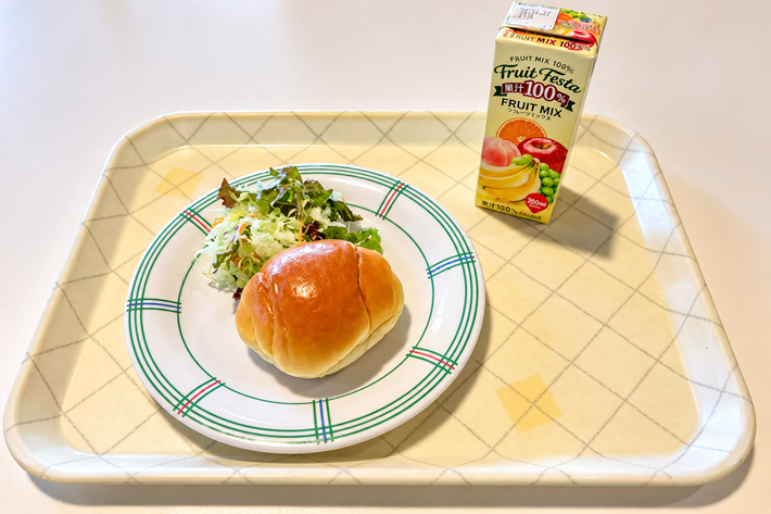 100円朝食