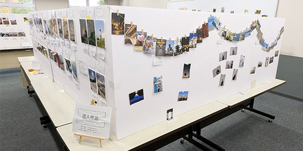 写真部による作品、活動風景の展示(写真部)