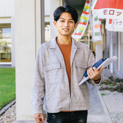 在学生