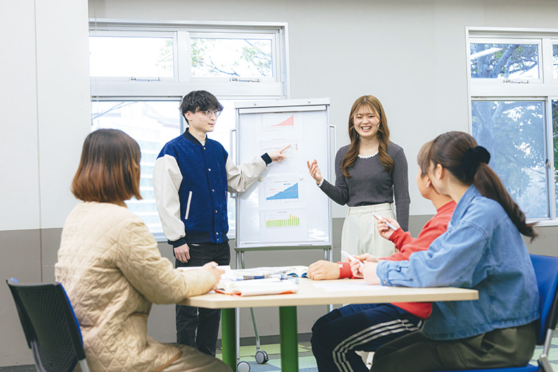 経済学科