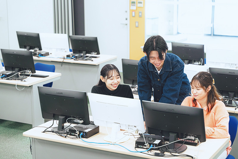 経済情報学科