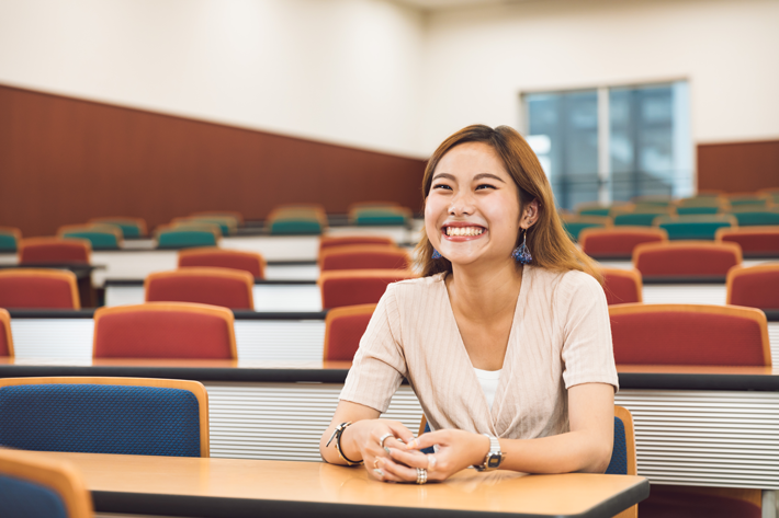 流通科学大学 オープンキャンパススタッフやゼミでの経験を基に好きな仕事に就くことができました 流通科学大学 オープンキャンパススタッフやゼミでの経験を基に好きな仕事に就くことができました