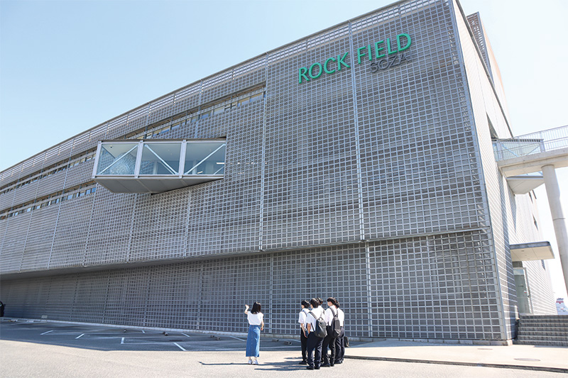 企業見学ツアー