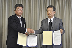 神戸市教育委員会と連携協力協定を締結しましたのサムネイル