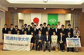 神戸市交通局連携「市バスで行ける魅力のスポットプロジェクト」 学生が交通局長にプレゼンテーションのサムネイル