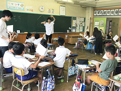 学生が小学生向け工作教室を開催のサムネイル