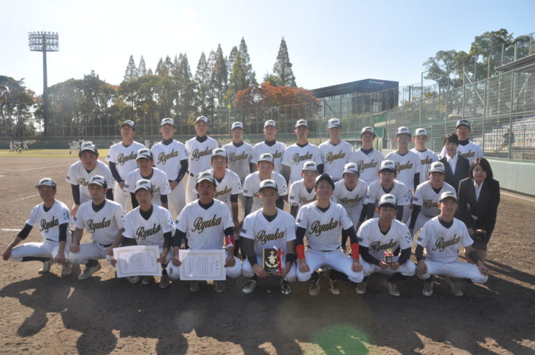 軟式野球部、西日本大学軟式野球選手権大会3位！のサムネイル