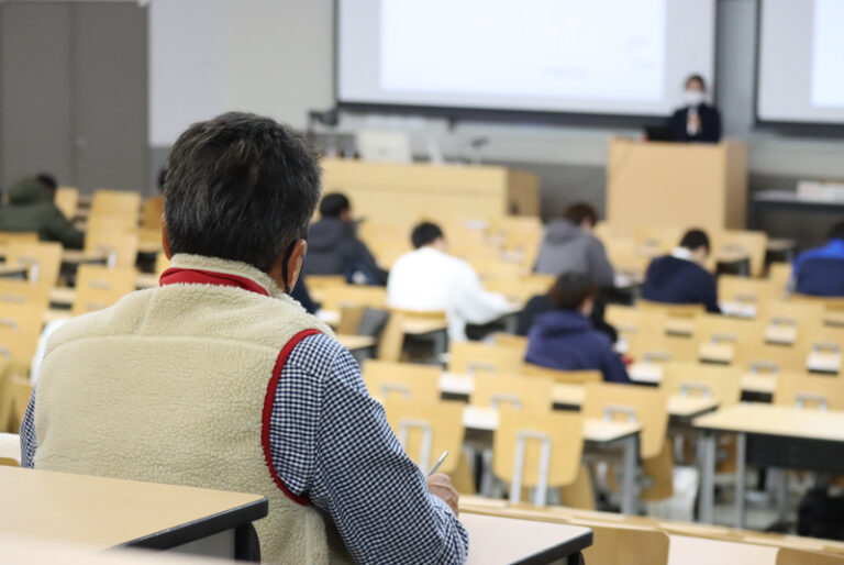 2年ぶりに実施した『授業公開デイ』。保護者の方が学生の日常を体験！のサムネイル