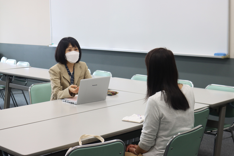 個別相談会の様子2