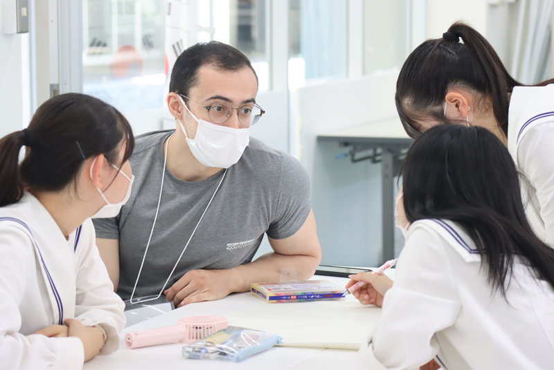 イタリア人留学生のチームの様子