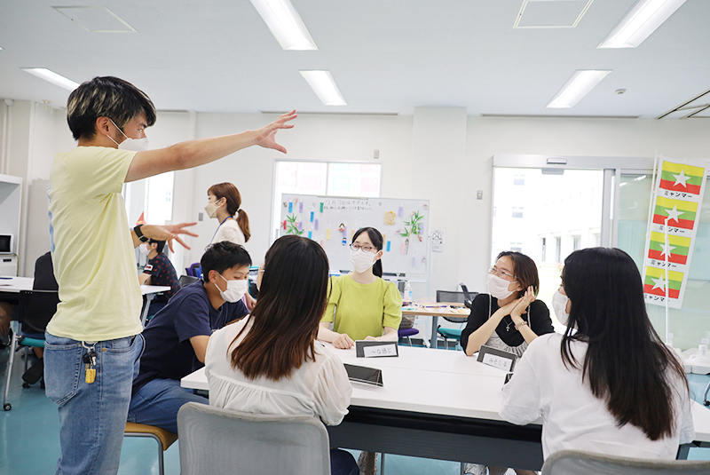 盛り上がるイベントの様子