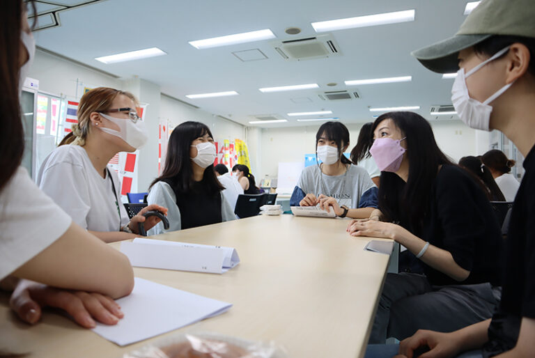 今月は、留学生の持ち込み企画による『国際交流イベント』を実施！のサムネイル