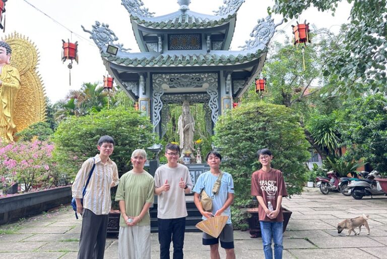1年生を対象とした海外研修プログラム『異文化理解』。今年は5名がベトナムへのサムネイル