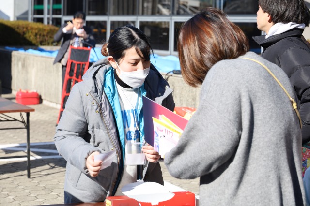 LINE登録を勧める学生①