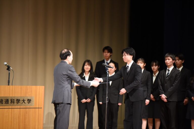 『2023年度 飛翔賞表彰式』を実施。今年度も多くの学生が学内外で活躍！のサムネイル