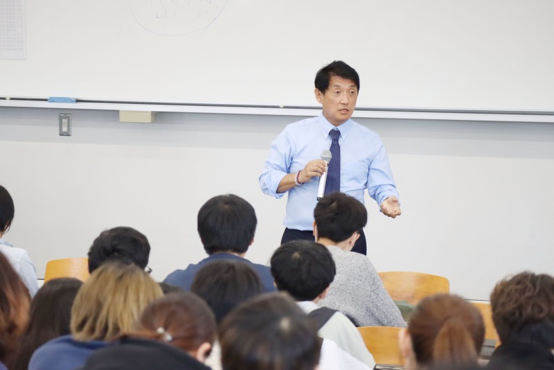 高岡 達之 氏