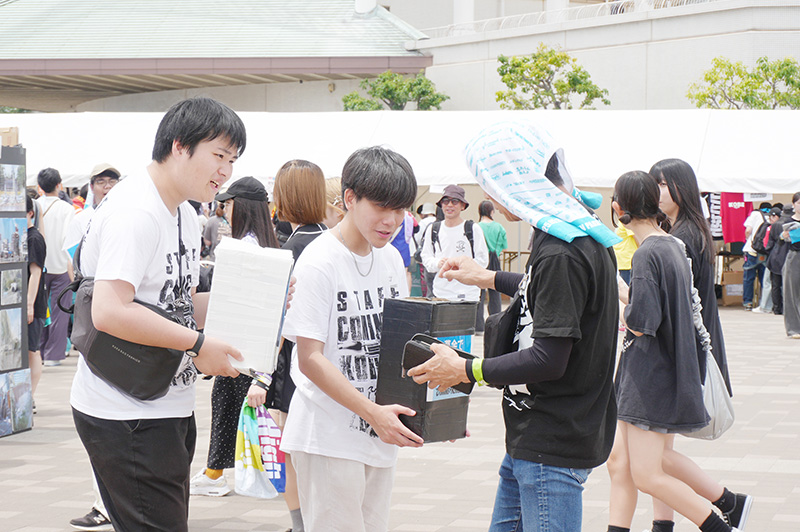【COMINGKOBE】でのボランティア""