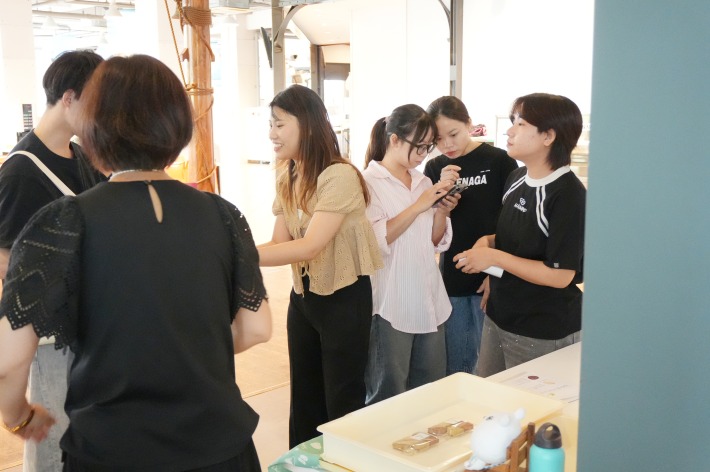 RYUKA DININGの一角でPR活動2
