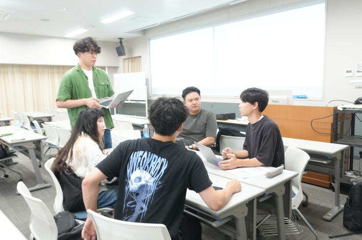 学生が企業とコラボ！天満屋ストアとの「デザイン論」がスタートのサムネイル