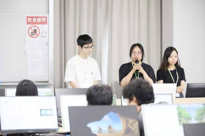 各グループのプレゼン