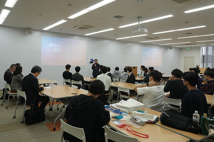 3大学5ゼミ合同でグループディスカッション体験講座を実施のサムネイル