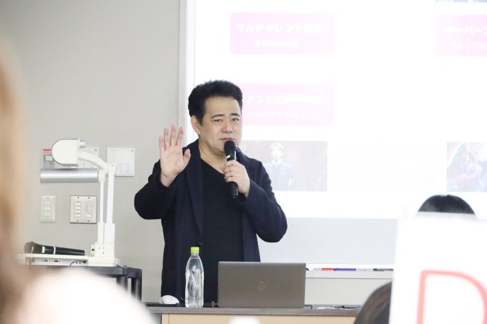 日野氏による講義