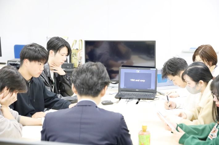 後藤ゼミが新たな挑戦へ。SDGSを意識したチョコレート菓子を有名菓子メーカーへ提案のサムネイル