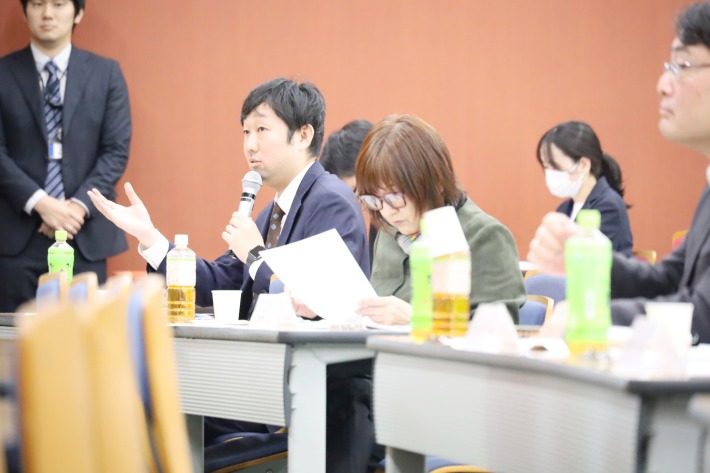 審査委員から突っ込んだ質問や厳しい指摘