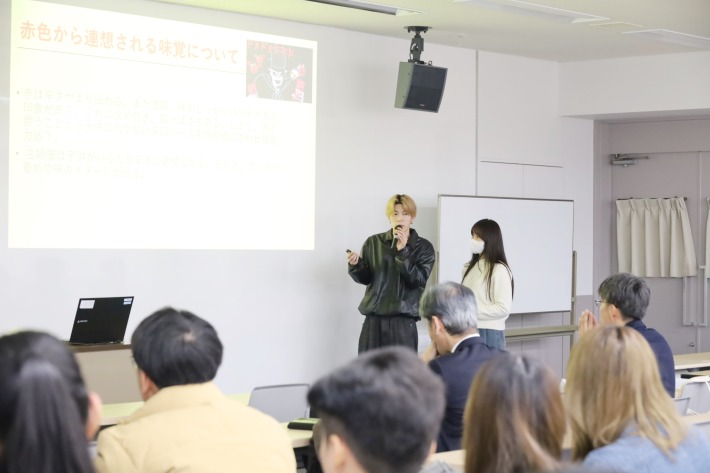 中間プレゼンテーション会4