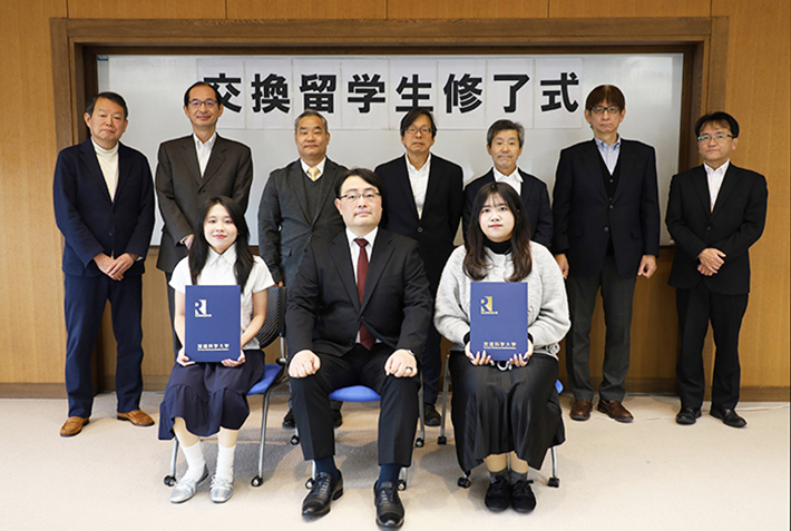 本学での学びを力に、次のステージへ　【2025年度後期交換留学生修了式】を実施のサムネイル
