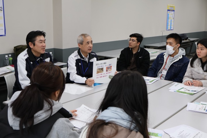 「企業と外国人留学生との企業研究会」を開催3