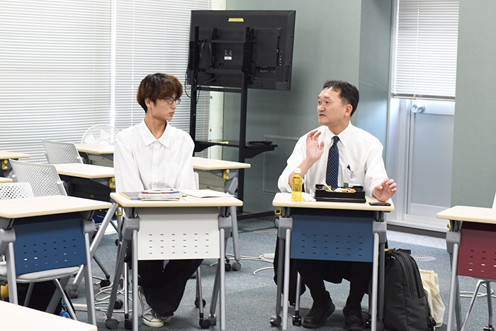 『公務員特別演習Ⅱ+Ⅳ(行政職)』で行政の現場を学ぶ4