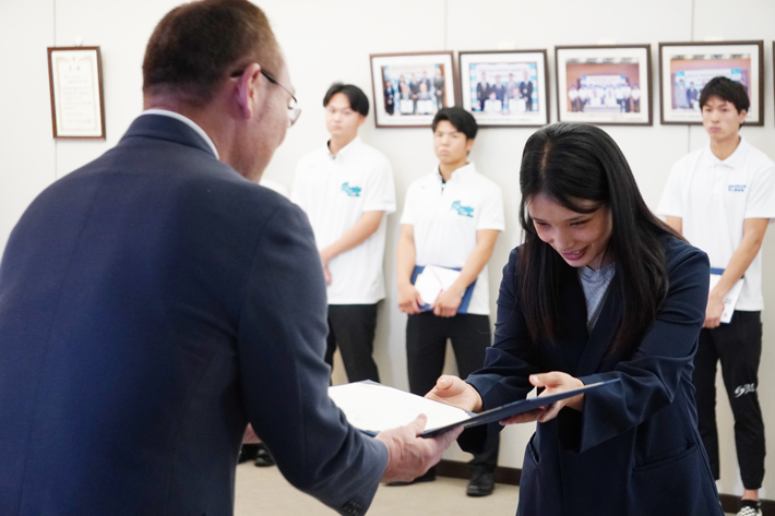 日々の努力と勇気が結実！【6月度奨励賞】授与式を実施
