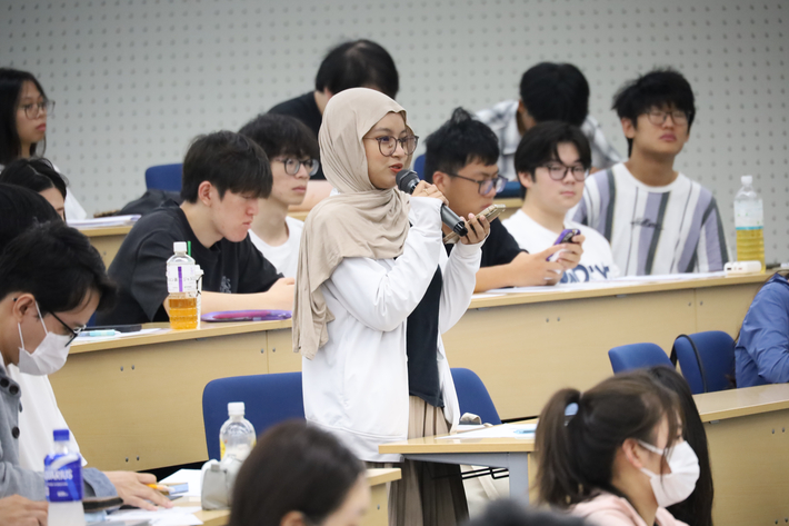 留学生の「日本で働く」を支える。企業人から学ぶキャリアデザイン