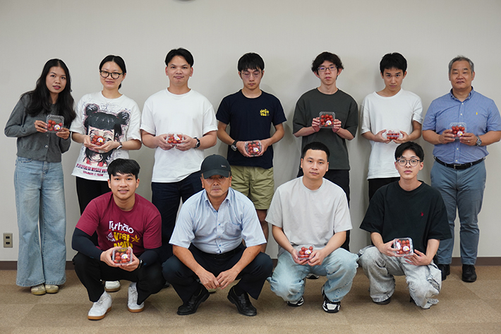 【秦ゼミ×稲美町】ふるさと納税事業者に学ぶ地域ブランドの育て方と価格戦略 「とまとや中村阮」中村将司氏に学生たちがインタビューのサムネイル