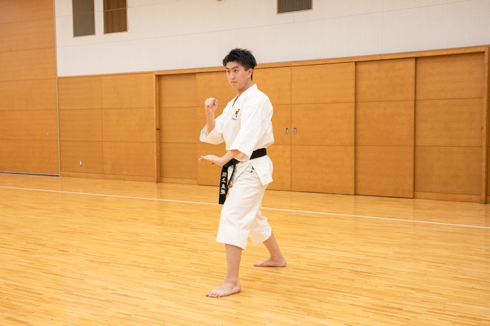 少林寺拳法部の阪上友規さんが兵庫県代表として全国大会に出場しますのサムネイル